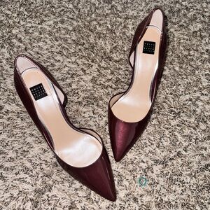 White House Black Market Ella Deep Garnet size 8 1/2 pumps.